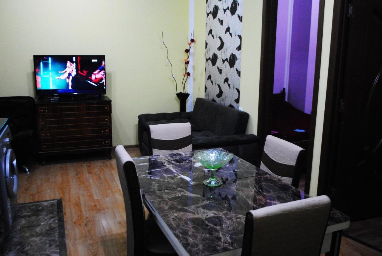 Apartament Giorgi Borjomi Luaran gambar