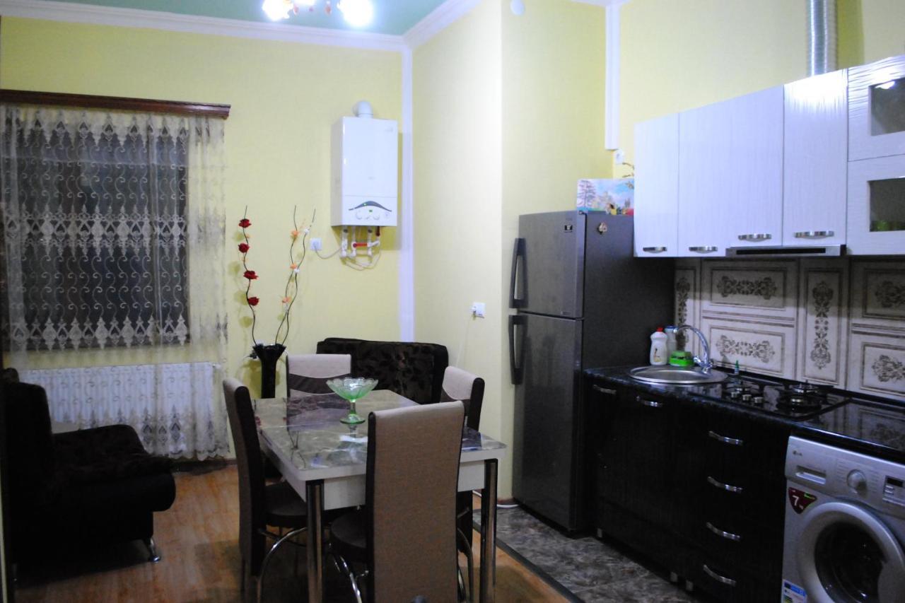 Apartament Giorgi Borjomi Luaran gambar