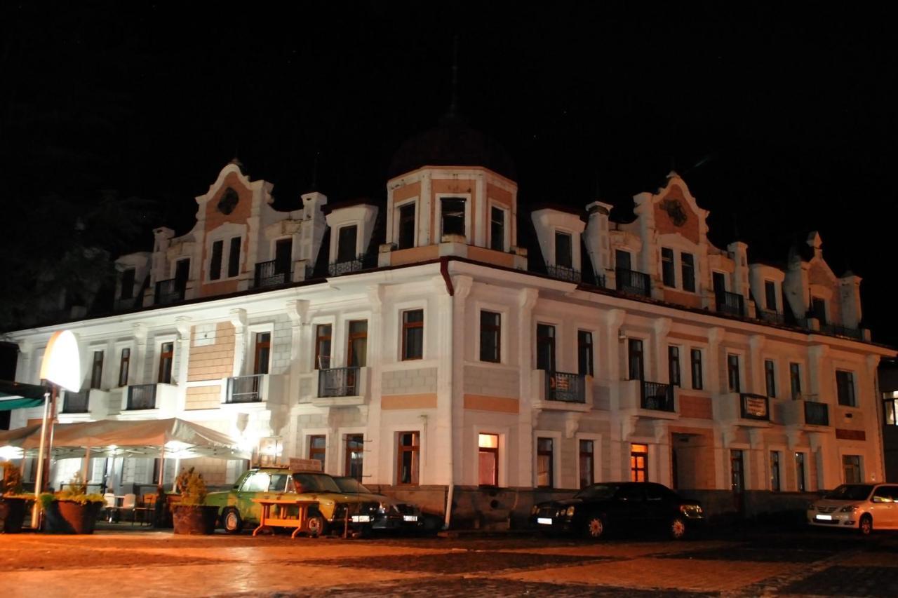 Apartament Giorgi Borjomi Luaran gambar